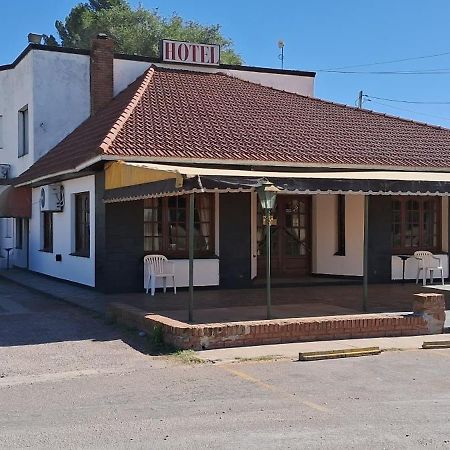 Hotel Y Restaurant Don Quijote Macachín Exterior foto
